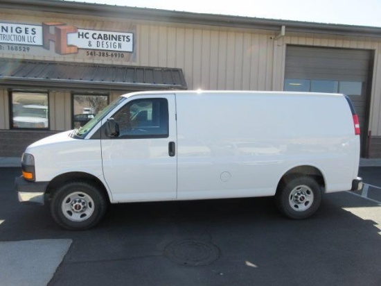 2015 GMC 2500 SAVANA CARGO VAN