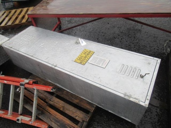TALL STORAGE LOCKER 22'' X 15'' X 75''