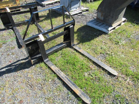 SKID STEER FORK ATTACHMENT W/ 4'' X 48'' FORKS - GRANTS PASS, OR