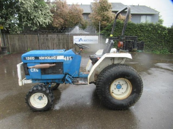 NEW HOLLAND 1320 2WD TRACTOR