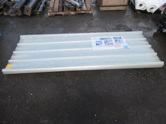(30) 95'' X 36'' POLYCARBONATE CLEAR PLASTIC WAVED ROOFING PANELS (UNUSED)