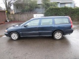 2004 VOLVO V70