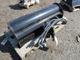 2025 FUTURE 32'' MINI EXCAVATOR SWIVEL BUCKET ATTACHMENT (UNUSED)