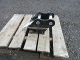 2025 FUTURE MINI EXCAVATOR QUICK HITCH ATTACHMENT (UNUSED)