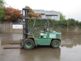 CLARK C500-YS100 FORKLIFT