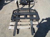 2025 SKID STEER FORKLIFT CARRIAGE W/ 59'' X 3'' FORKS (UNUSED)
