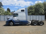 2014 VOLVO VNL TANDEM AXLE SLEEPER CAB