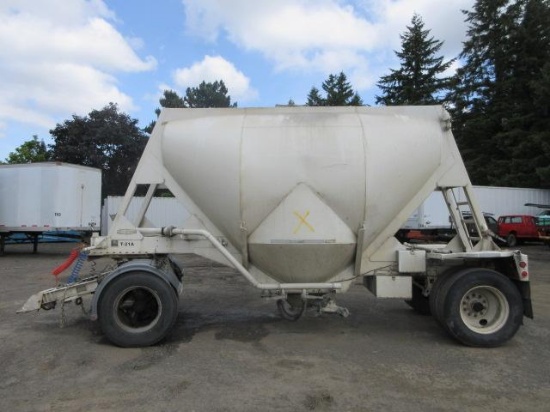 **PULLED** 1973 J&L 2192 TANDEM AXLE PNEUMATIC DRY BULK TANK TRAILER