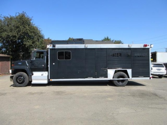 1991 FORD LN800F RETIRED STATE TRUCK