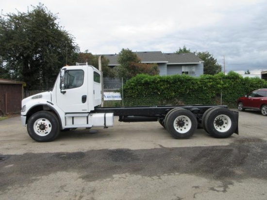 2007 FREIGHTLINER M2 BUSINESS CLASS TANDEM AXLE CAB & CHASSIS