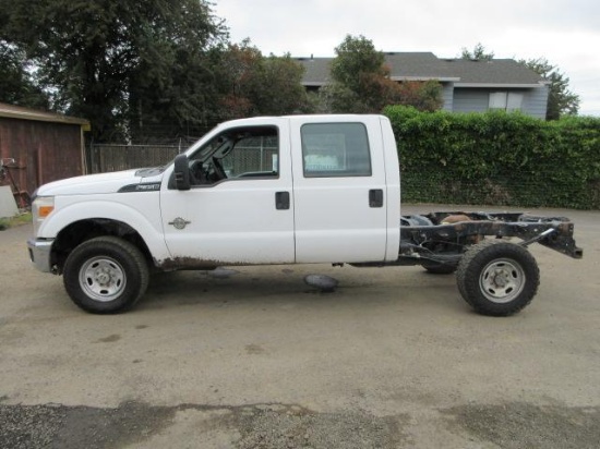 2016 FORD F-350 4X4 CREW CAB & CHASSIS