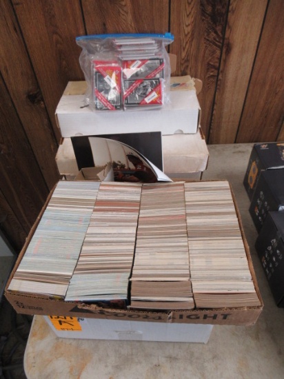 ASSORTED SPORTS CARDS