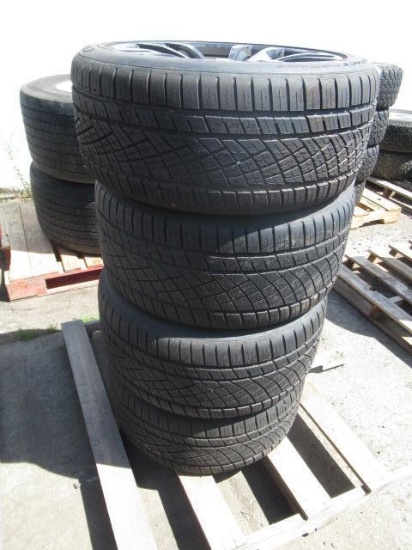 (4) EXTREME CONTACT CONTINENTAL 275/40R20 TIRES ON 5 LUG BMW WHEELS