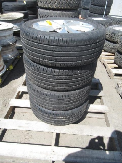(4) MASTERCRAFT STRATUS AS 251/55R17 TIRES ON 5 LUG KIA WHEELS