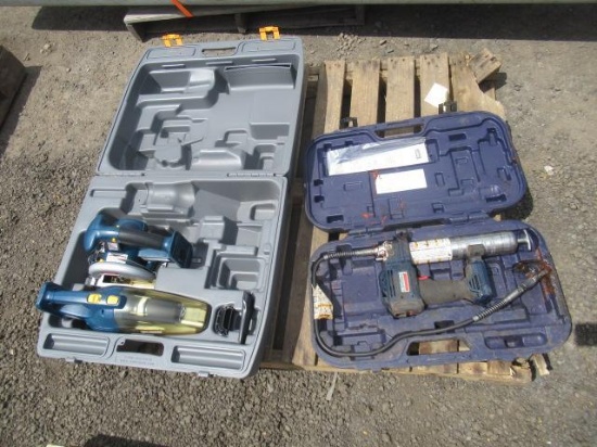 LINCOLN GREASE GUN W/ BATTERY & RYOBI 18V TOOL KIT