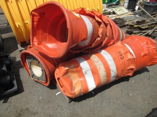 (14) TRAFFIC CONES