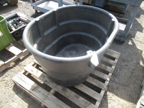 RUBBERMAID 70GAL STOCK TANK