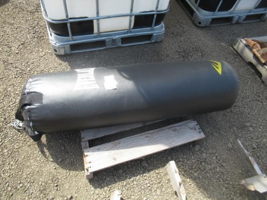 **PULLED** EVERLAST 4' PUNCHING BAG