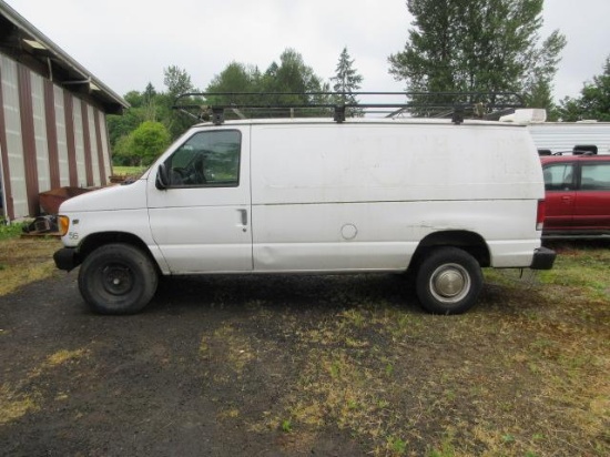 2001 FORD E350 CARGO VAN