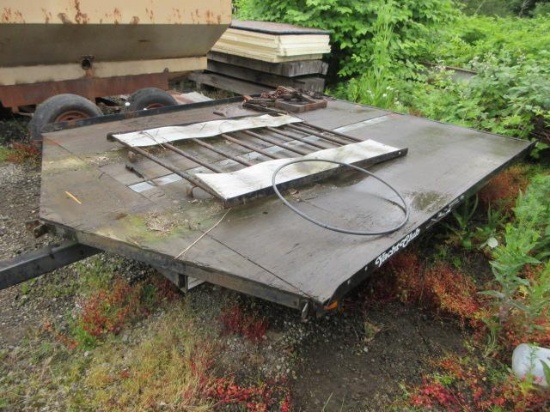 2005 YACHT CLUB 10' SINGLE AXLE SNOWMOBILE TRAILER