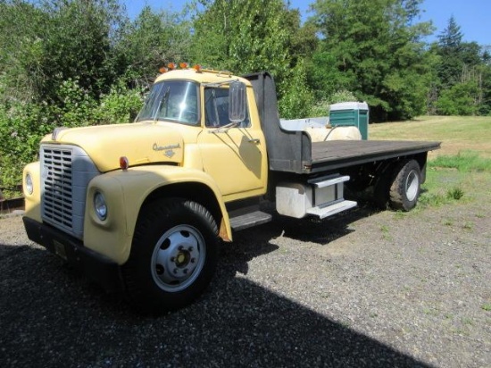 1971 INTERNATIONAL LOADSTAR1600 FLATBED TRUCK