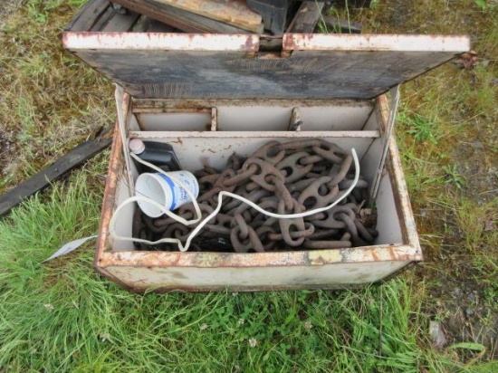 STEEL BOX W/ HEAVY DUTY CHAIN