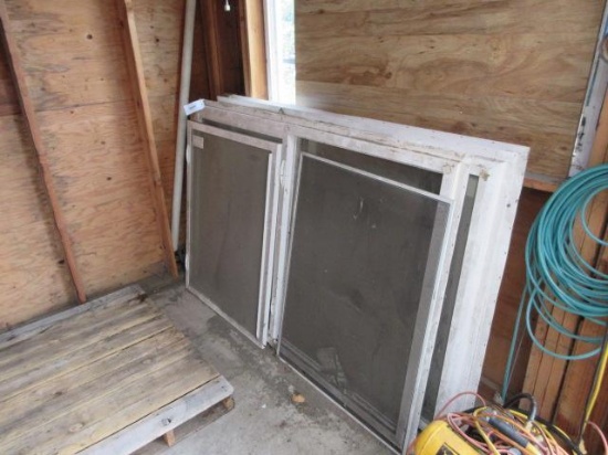 (3) 4' X 6' VINYL WINDOWS