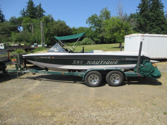 1999 CORRECT CRAFT SKI NAUTIQUE DIRECT DRIVE SKI BOAT W/TRAILER