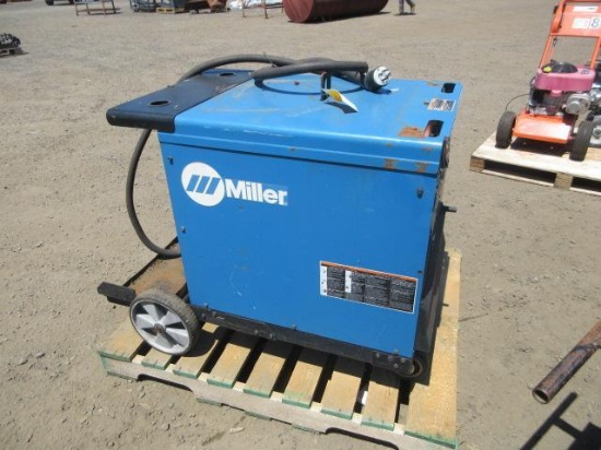 MILLER 302 3-PHASE MIG WELDER