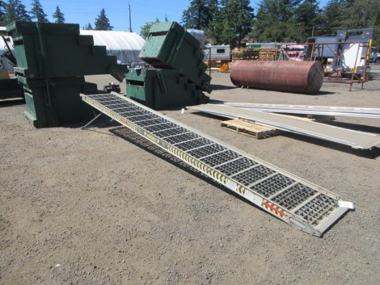 2' X 15' ALUMINUM LOADING RAMP