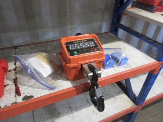 5000KG HANGING LEAD SCALE W/ DIGITAL READ-OUT