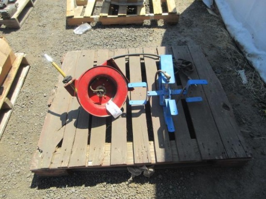 (2) HOSE REELS