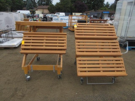 (2) 40'' X 39'' X 48'' DISPLAY RACK W/ FOLDING SHELVES