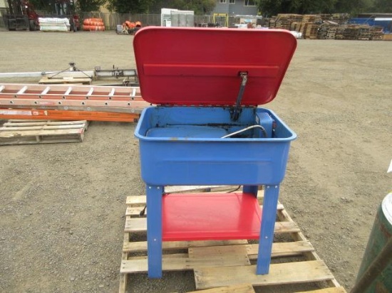 CENTRAL MACHINERY 31'' X 21'' X 35'' PARTS WASHER