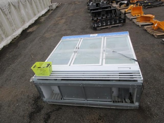 COOLER DEPOT SD1.9L3 DISPLAY COOLER W/ CASTERS, 80'' X 31'' X 80''