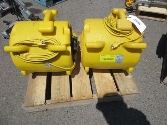 (2) 3-SPEED AIR MOVERS