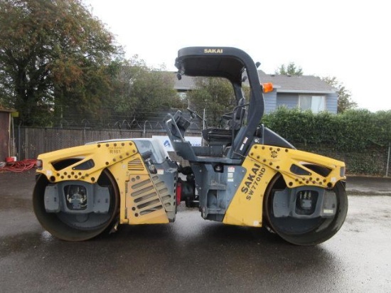 2016 SAKAI SW770ND DUAL DRUM VIBRATORY ROLLER