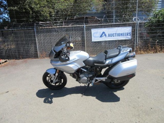 2004 DUCATI 1000DS MOTORCYCLE