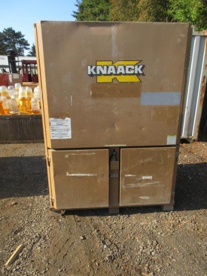 KNAACK 60'' X 44'' X 83'' TALL JOBSITE STORAGE CABINET W/ FORK POCKETS