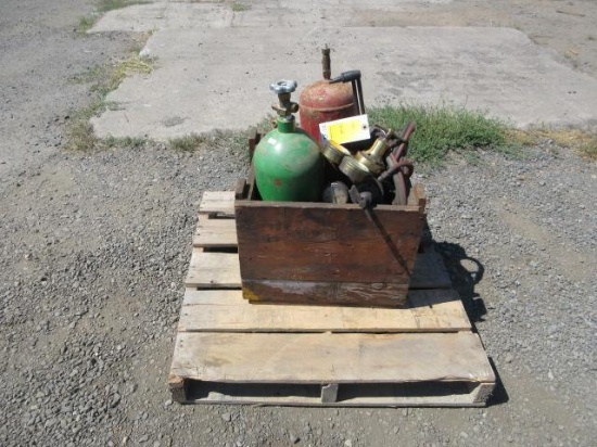 OXYACETYLENE TORCH KIT W/ BOTTLES, REGULATORS & TORCH