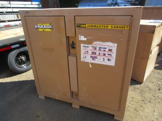 KNAACK 139 JOBMASTER JOBSITE STORAGE BOX, W/ FORK POCKETS, 60'' X 30'' X 61'' TALL