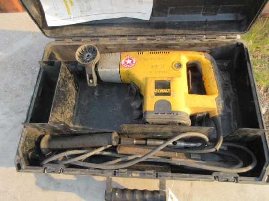 DEWALT DW530 CORDED 1 1/2'' ROTARY HAMMER W/ BITS & CASE