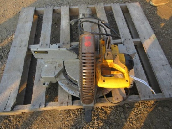 DEWALT DW715 12'' CORDED COMPOUND MITER SAW