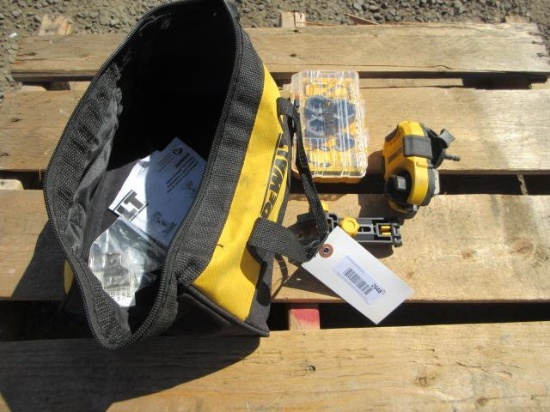 DEWALT IMPACT CONNECT NUT RUNNER KIT W/ BAG