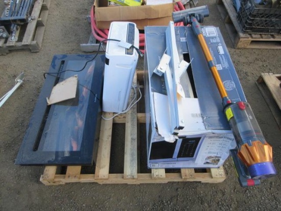 Furrion Rv Electric Fireplace, Vissani Microwave, Dehumidifier & Vacuum