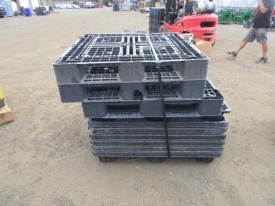 (9) PLASTIC PALLETS
