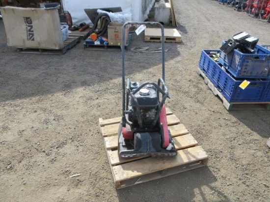 CHICAGO PNEUMATIC GAS WALK-BEHIND PLATE COMPACTOR