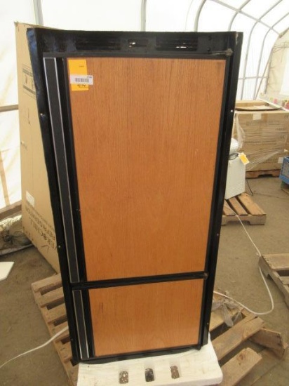 RV REFRIGERATOR/FREEZER