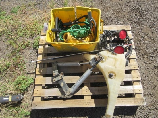 TEMPORARY TRAILER LIGHTS, COOLANT TANK, ASSORTED RV POWER CORDS, & STEERING STABLILZER (FOR FORD