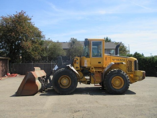 2002 VOLVO L90E 4X4 WHEEL LOADER
